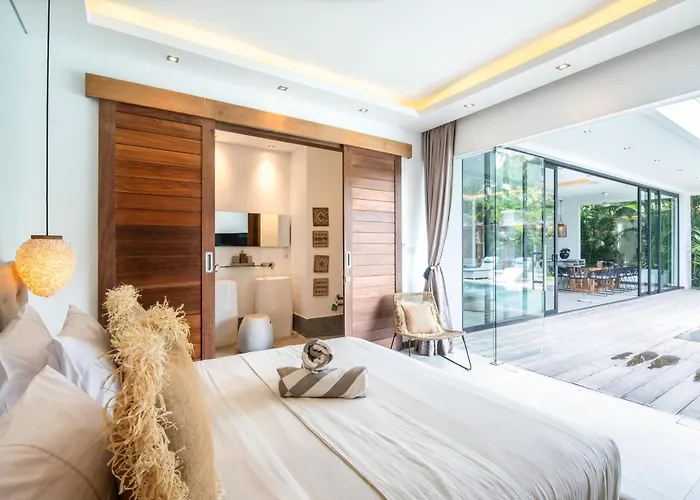 New Brawah 5 Bedroom 200m To Finns Club チャングー