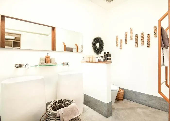 ヴィラ New Brawah 5 Bedroom 200m To Finns Club