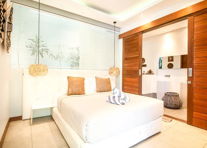 ヴィラ New Brawah 5 Bedroom 200m To Finns Club *