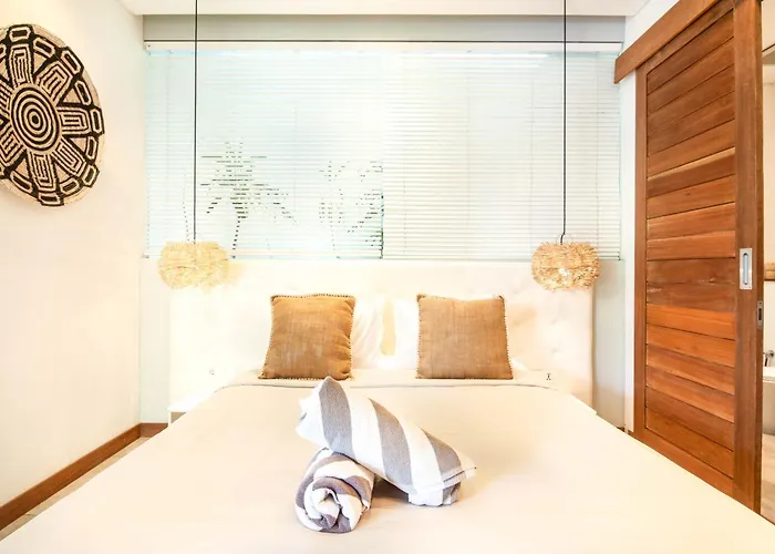New Brawah 5 Bedroom 200m To Finns Club ヴィラ *
