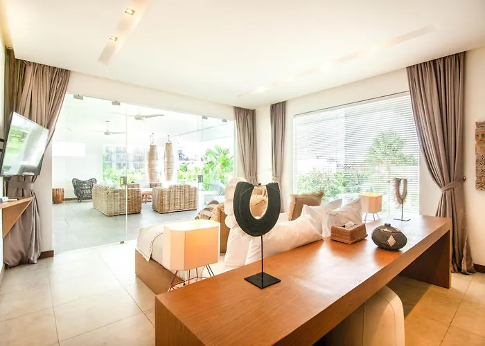 ヴィラ New Brawah 5 Bedroom 200m To Finns Club