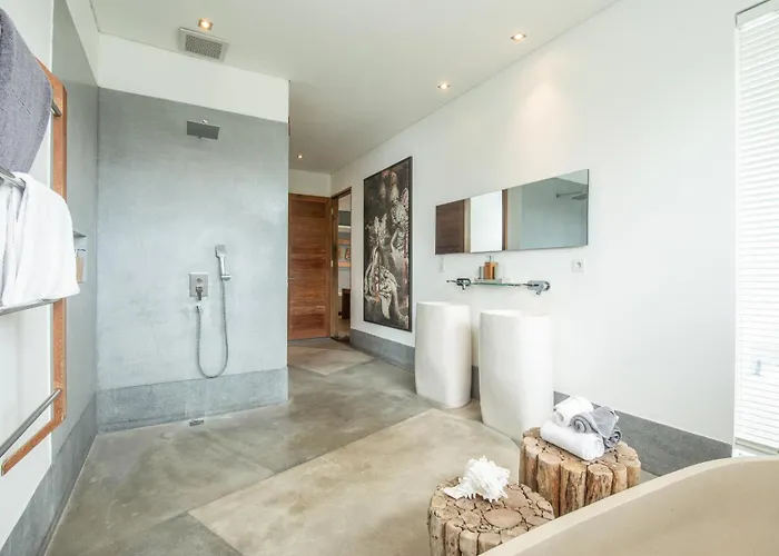 ヴィラ New Brawah 5 Bedroom 200m To Finns Club