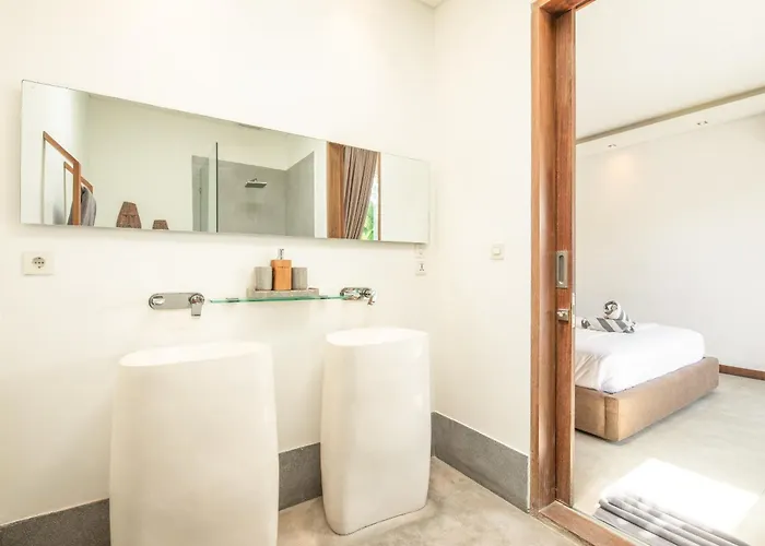 ヴィラ New Brawah 5 Bedroom 200m To Finns Club