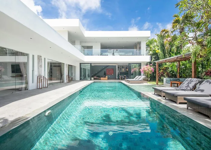 New Brawah 5 Bedroom 200m To Finns Club ヴィラ チャングー